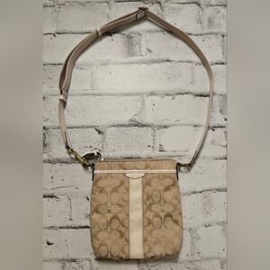 Coach Signature Canvas Crossbody Bag Tan Beige Small Shoulder Purse